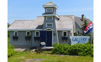 Bluehog Gallery and Cafe in Blue Rocks